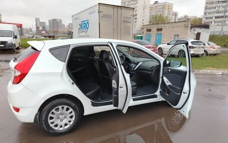 Hyundai Solaris II рестайлинг, 2012 год, 780 000 рублей, 14 фотография