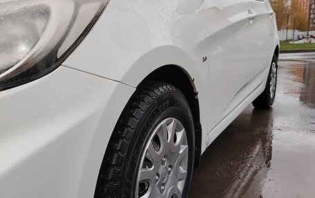 Hyundai Solaris II рестайлинг, 2012 год, 780 000 рублей, 20 фотография