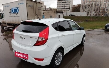 Hyundai Solaris II рестайлинг, 2012 год, 780 000 рублей, 23 фотография