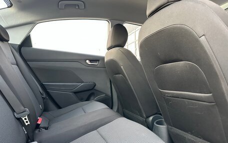 Hyundai Solaris II рестайлинг, 2018 год, 1 350 000 рублей, 4 фотография