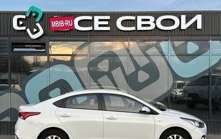 Hyundai Solaris II рестайлинг, 2018 год, 1 350 000 рублей, 8 фотография