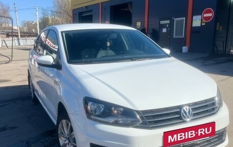 Volkswagen Polo VI (EU Market), 2016 год, 930 000 рублей, 2 фотография