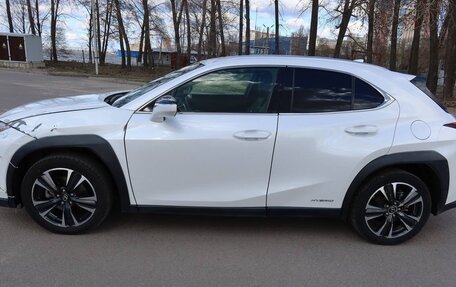 Lexus UX I, 2020 год, 3 230 000 рублей, 3 фотография