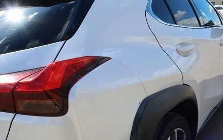 Lexus UX I, 2020 год, 3 230 000 рублей, 7 фотография