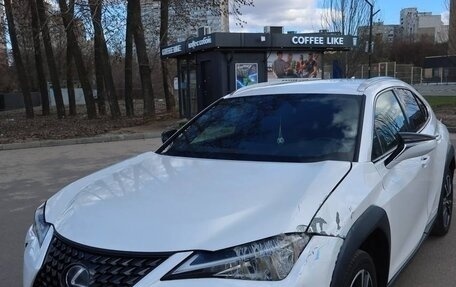 Lexus UX I, 2020 год, 3 230 000 рублей, 2 фотография