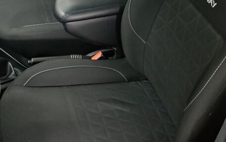 Renault Sandero II рестайлинг, 2016 год, 819 999 рублей, 15 фотография