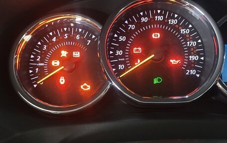 Renault Sandero II рестайлинг, 2016 год, 819 999 рублей, 18 фотография