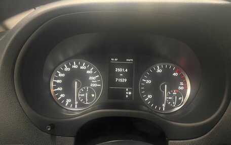 Mercedes-Benz Vito, 2017 год, 4 100 000 рублей, 5 фотография