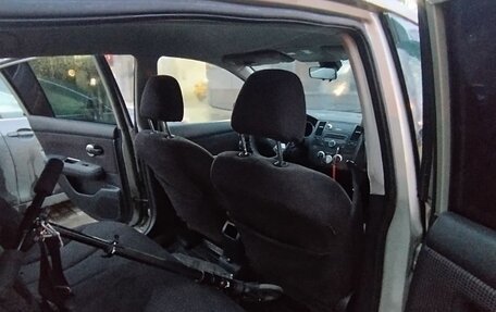 Nissan Tiida, 2010 год, 620 000 рублей, 4 фотография