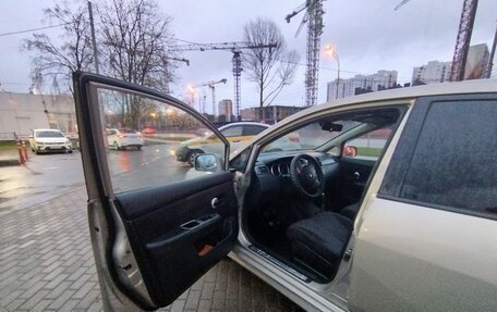 Nissan Tiida, 2010 год, 620 000 рублей, 3 фотография