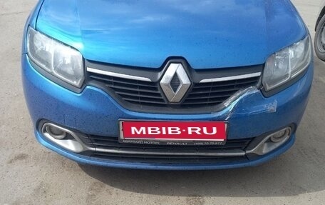 Renault Logan II, 2017 год, 1 010 000 рублей, 1 фотография