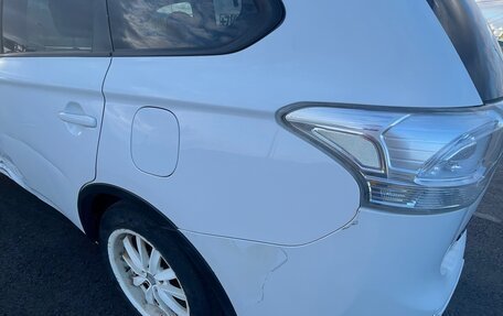 Mitsubishi Outlander III рестайлинг 3, 2014 год, 1 150 000 рублей, 7 фотография