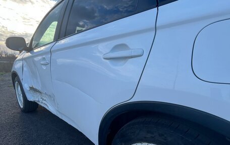 Mitsubishi Outlander III рестайлинг 3, 2014 год, 1 150 000 рублей, 8 фотография