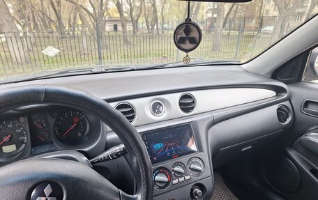 Mitsubishi Outlander III рестайлинг 3, 2003 год, 580 000 рублей, 8 фотография