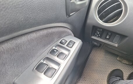 Mitsubishi Outlander III рестайлинг 3, 2003 год, 580 000 рублей, 10 фотография