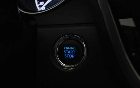 Toyota Camry, 2019 год, 2 590 000 рублей, 17 фотография