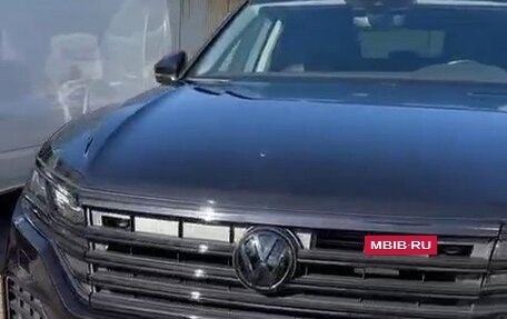 Volkswagen Touareg III, 2018 год, 4 900 000 рублей, 8 фотография