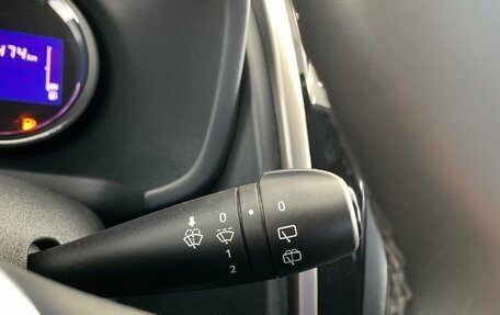 Renault Sandero II рестайлинг, 2018 год, 999 000 рублей, 26 фотография