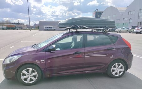 Hyundai Solaris II рестайлинг, 2012 год, 650 000 рублей, 1 фотография