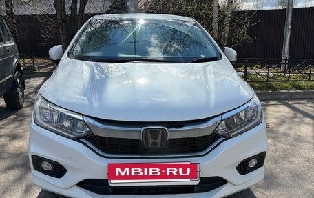 Honda Grace I, 2017 год, 1 350 000 рублей, 1 фотография