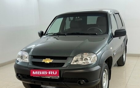 Chevrolet Niva I рестайлинг, 2017 год, 840 000 рублей, 1 фотография