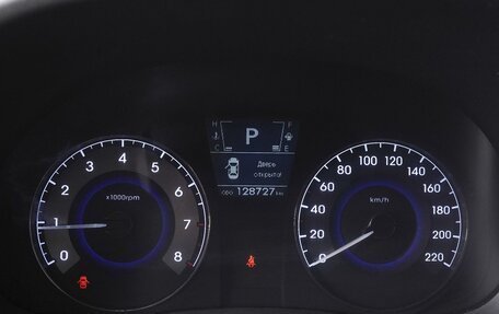 Hyundai Solaris II рестайлинг, 2012 год, 950 000 рублей, 18 фотография