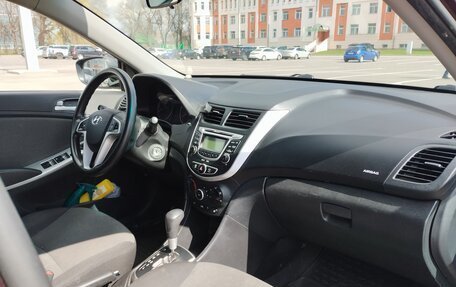 Hyundai Solaris II рестайлинг, 2012 год, 650 000 рублей, 11 фотография