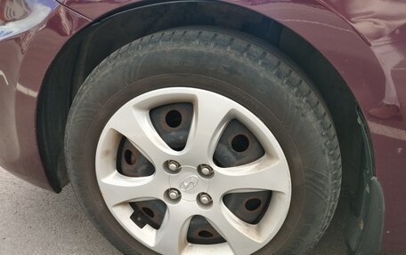 Hyundai Solaris II рестайлинг, 2012 год, 650 000 рублей, 20 фотография