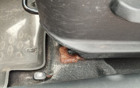 Hyundai Solaris II рестайлинг, 2012 год, 650 000 рублей, 17 фотография