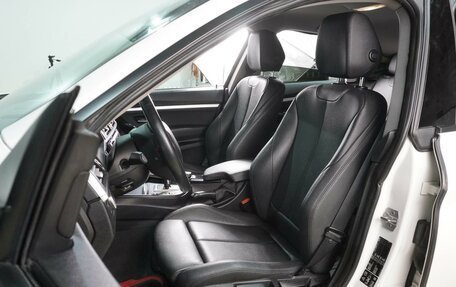 BMW 3 серия, 2018 год, 2 879 000 рублей, 10 фотография