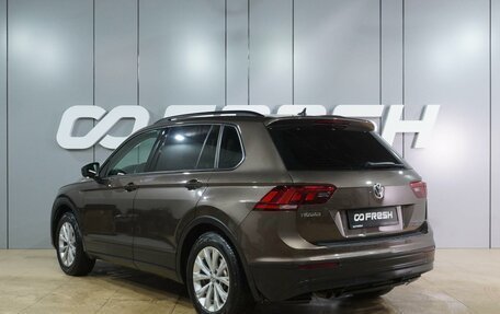 Volkswagen Tiguan II, 2019 год, 1 899 000 рублей, 2 фотография