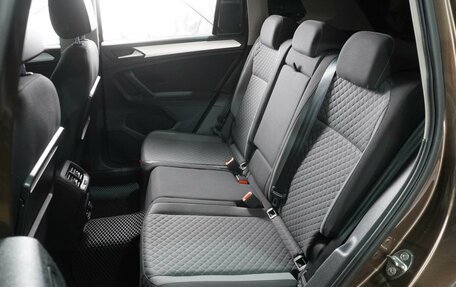 Volkswagen Tiguan II, 2019 год, 1 899 000 рублей, 9 фотография