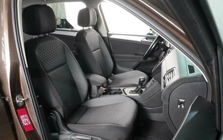 Volkswagen Tiguan II, 2019 год, 1 899 000 рублей, 8 фотография