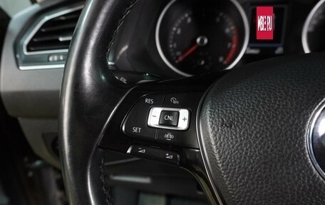 Volkswagen Tiguan II, 2019 год, 1 899 000 рублей, 19 фотография