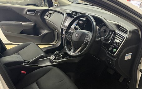 Honda Grace I, 2017 год, 1 350 000 рублей, 7 фотография