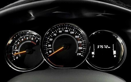 Renault Logan II, 2021 год, 1 370 000 рублей, 6 фотография