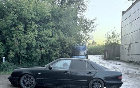 Mercedes-Benz E-Класс, 1998 год, 350 000 рублей, 11 фотография