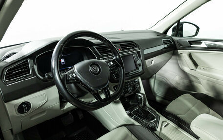 Volkswagen Tiguan II, 2017 год, 2 979 000 рублей, 11 фотография