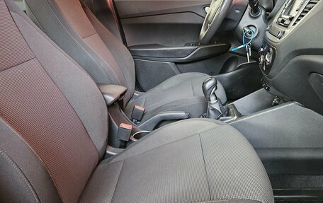 Hyundai Solaris II рестайлинг, 2021 год, 1 399 000 рублей, 13 фотография