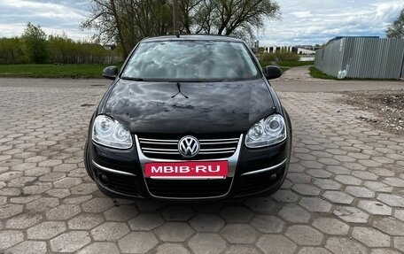 Volkswagen Jetta VI, 2008 год, 850 000 рублей, 2 фотография