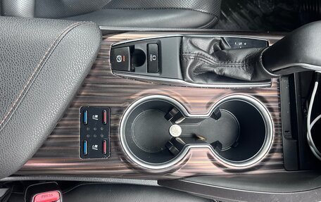 Toyota Camry, 2019 год, 2 380 000 рублей, 12 фотография