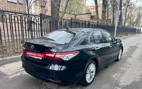 Toyota Camry, 2019 год, 2 380 000 рублей, 3 фотография