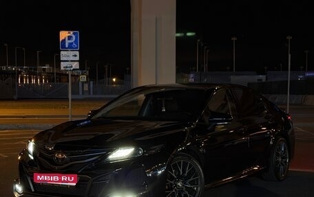 Toyota Camry, 2019 год, 3 600 000 рублей, 1 фотография