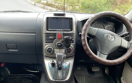 Toyota Rush II, 2012 год, 930 000 рублей, 9 фотография