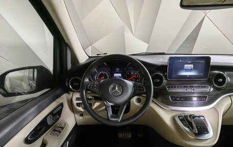 Mercedes-Benz V-Класс, 2019 год, 4 993 000 рублей, 19 фотография