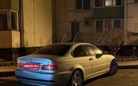 BMW 3 серия, 2004 год, 800 000 рублей, 3 фотография