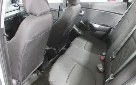 KIA Rio III рестайлинг, 2013 год, 900 000 рублей, 10 фотография