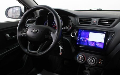 KIA Rio III рестайлинг, 2013 год, 900 000 рублей, 13 фотография