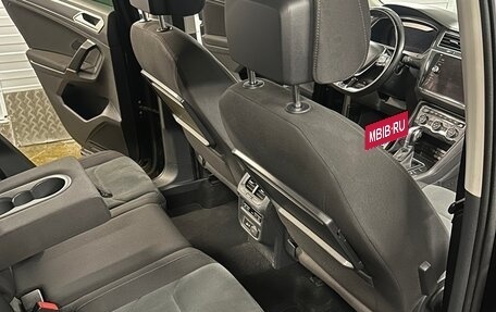 Volkswagen Tiguan II, 2018 год, 2 000 000 рублей, 6 фотография