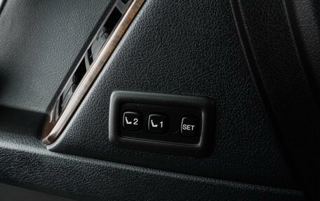 Toyota Land Cruiser Prado 150 рестайлинг 2, 2010 год, 2 899 000 рублей, 13 фотография